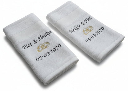 Gastendoek met namen en trouwdatum - Gepersonaliseerd Cadeau - In-house Geborduurd