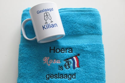 Geslaagd cadeau met naam - Gepersonaliseerd Cadeau - In-house Geborduurd