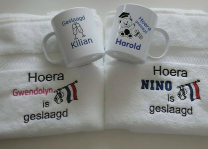Geslaagd cadeau met naam - Gepersonaliseerd Cadeau - In-house Geborduurd