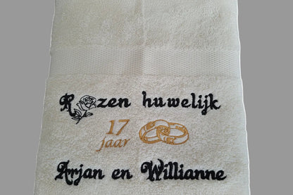 Rozen huwelijk cadeau | 17 jaar getrouwd - Gepersonaliseerd Cadeau - In-house Geborduurd