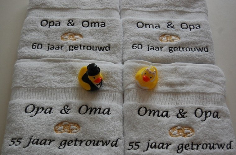 Opa en Oma zoveel jaar getrouwd cadeau - Gepersonaliseerd Cadeau -Borduurkado