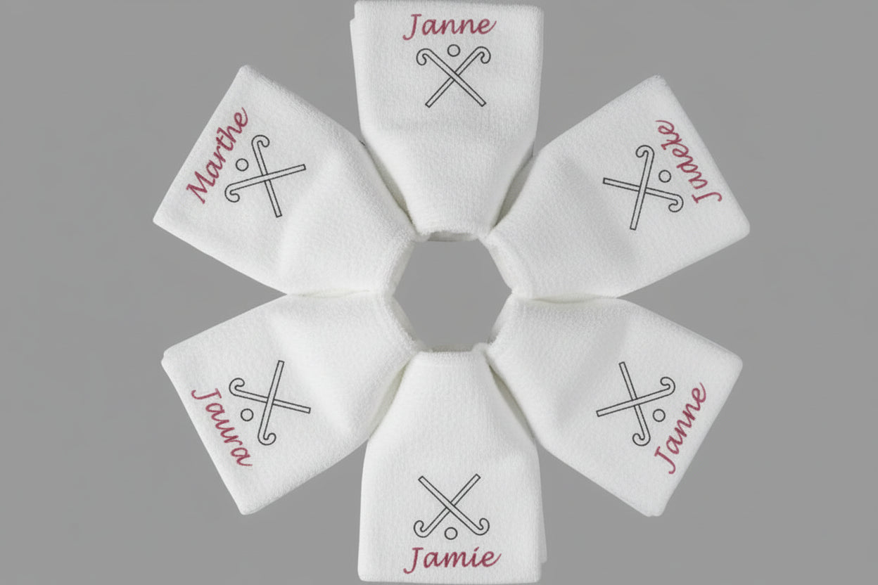 Hockey handdoek met naam en afbeelding- Cadeau - Geborduurd| Borduurkado