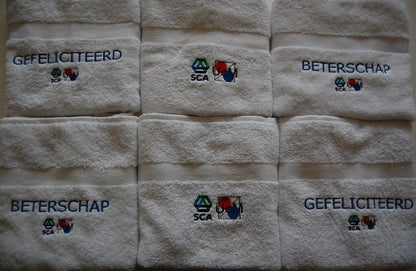 Handdoek logo - Gepersonaliseerd Cadeau - In-house Geborduurd