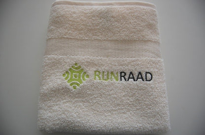 Handdoek logo - Gepersonaliseerd Cadeau - In-house Geborduurd