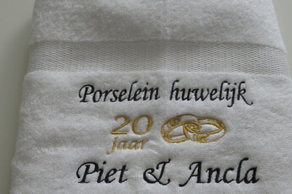 Porselein huwelijk cadeau | 20 jaar getrouwd - Gepersonaliseerd Cadeau - In-house Geborduurd