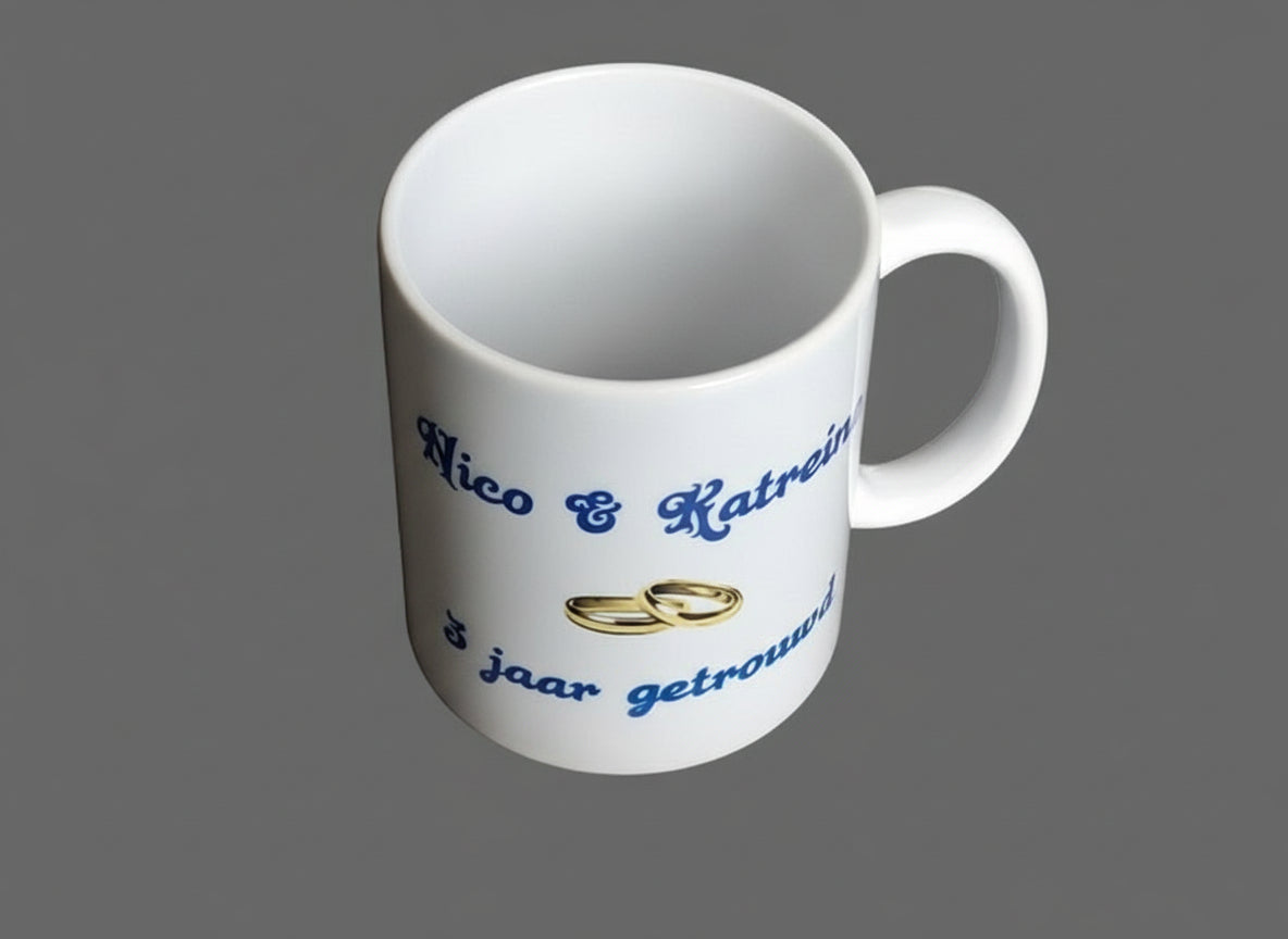 Koffiemok Jubileum met Namen – Gepersonaliseerd Huwelijkscadeau - Gepersonaliseerd Cadeau - In-house Geborduurd