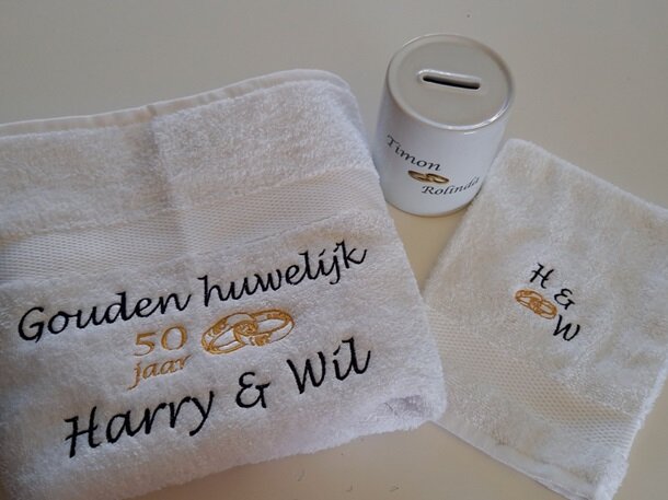 Gouden huwelijk cadeau | 50 jaar getrouwd - Gepersonaliseerd Cadeau | Borduurkado