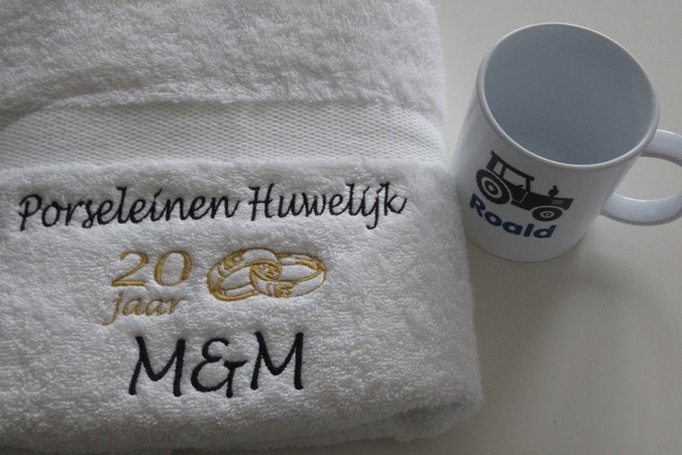 Porselein huwelijk cadeau | 20 jaar getrouwd - Gepersonaliseerd Cadeau - In-house Geborduurd