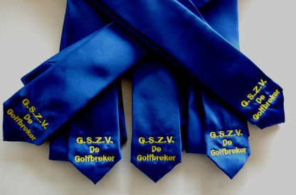 Kleding met logo - Gepersonaliseerd Cadeau - In-house Geborduurd