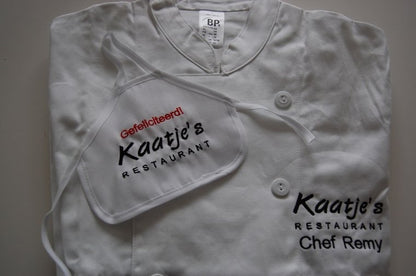 Kleding met logo - Gepersonaliseerd Cadeau - In-house Geborduurd