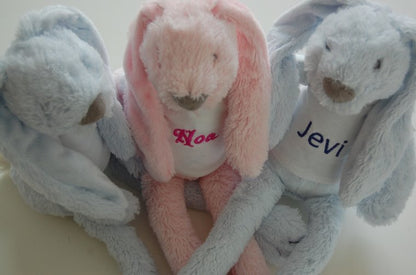 Knuffelkonijn Rabbit Richie met Naam Wit - Gepersonaliseerd Cadeau - In-house Geborduurd
