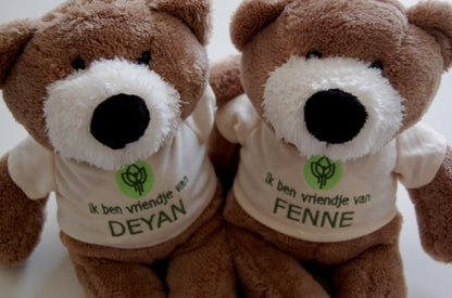 Knuffelbeer met Logo - Gepersonaliseerd Cadeau - In-house Geborduurd