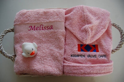 Kraammand roze met logo - Gepersonaliseerd Cadeau - Borduurkado