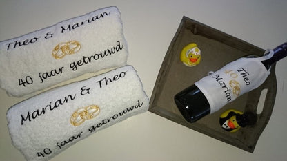Bruidspaar badeendjes - Gepersonaliseerd Cadeau - In-house Geborduurd