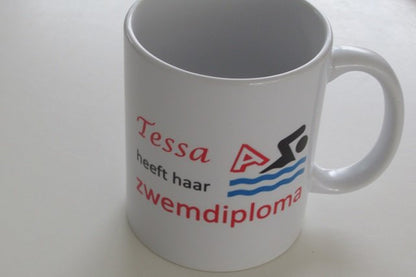 Mok met Naam Zwemdiploma A - Gepersonaliseerd Cadeau - In-house Geborduurd