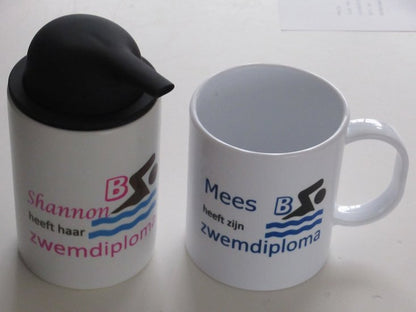 Mok met Naam Zwemdiploma B - Gepersonaliseerd Cadeau - In-house Geborduurd