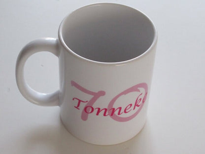 Koffiemok met Naam en Leeftijd - Gepersonaliseerd Cadeau - In-house Geborduurd