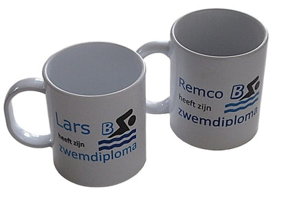 Mok met Naam Zwemdiploma B - Gepersonaliseerd Cadeau - In-house Geborduurd