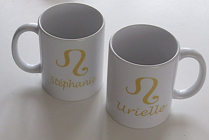 Koffiemok met Naam en Sterrenbeeld - Gepersonaliseerd Cadeau - In-house Geborduurd