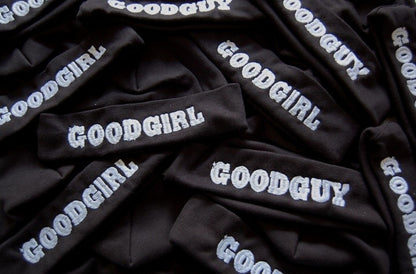 Babymuts met logo - Gepersonaliseerd Cadeau - In-house Geborduurd