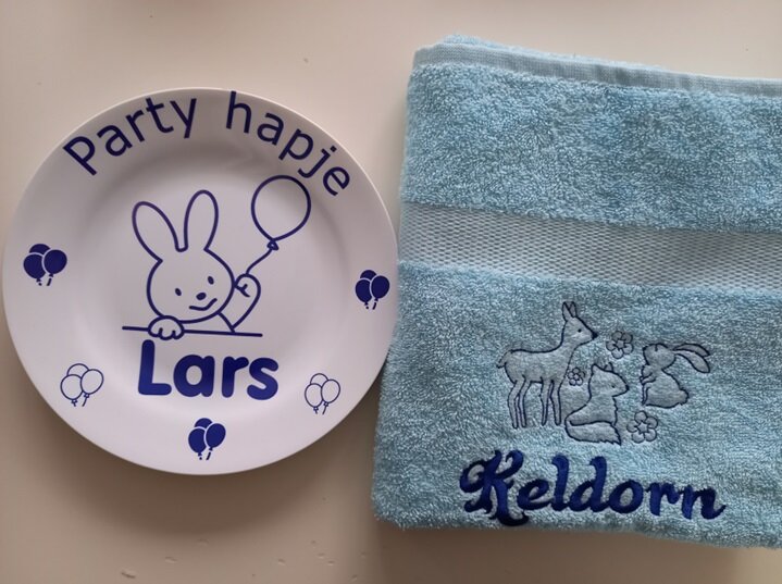 Handdoek met naam en afbeelding - Gepersonaliseerd Cadeau - In-house Geborduurd