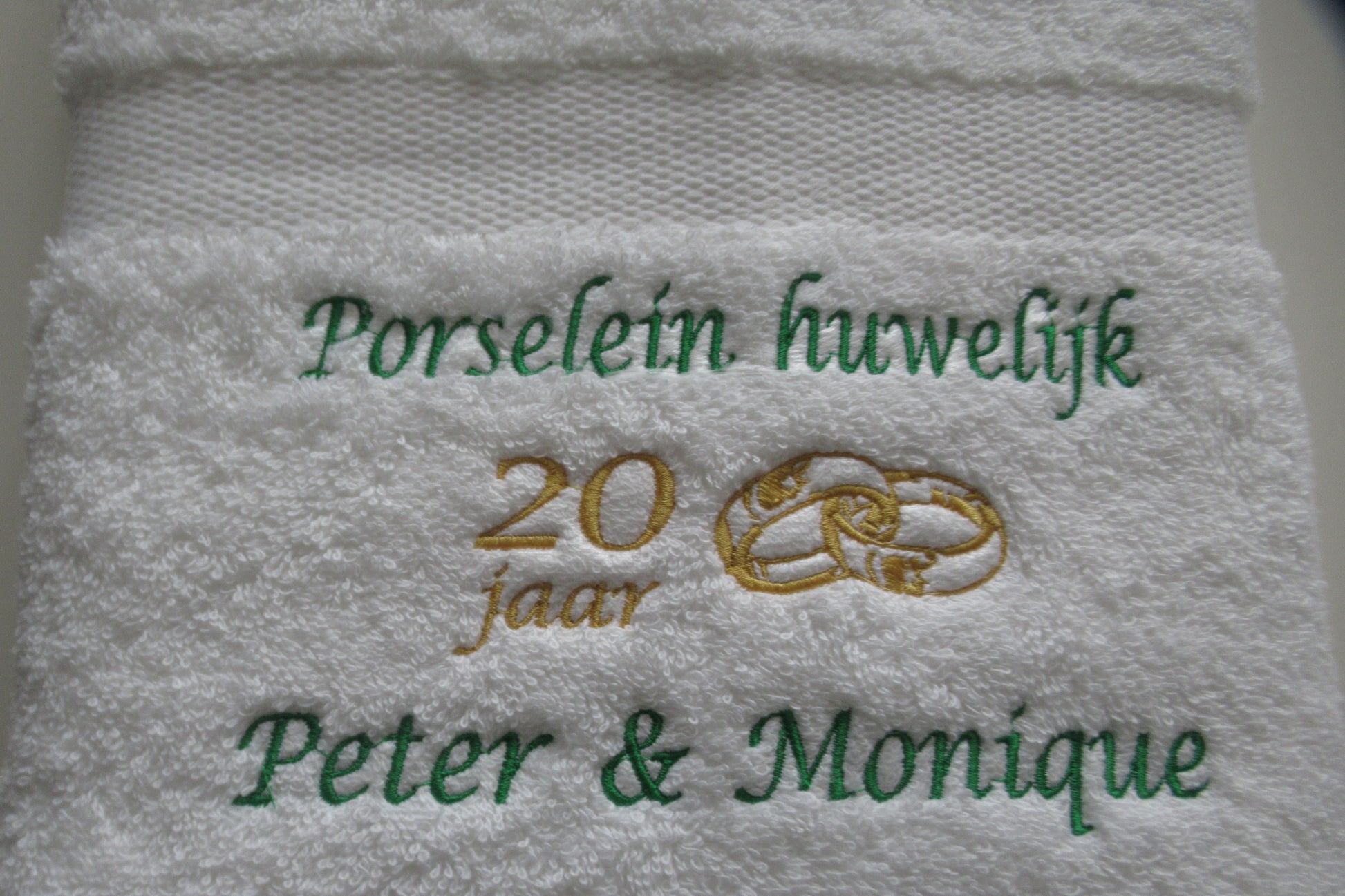 Porselein huwelijk cadeau | 20 jaar getrouwd - Gepersonaliseerd Cadeau - In-house Geborduurd