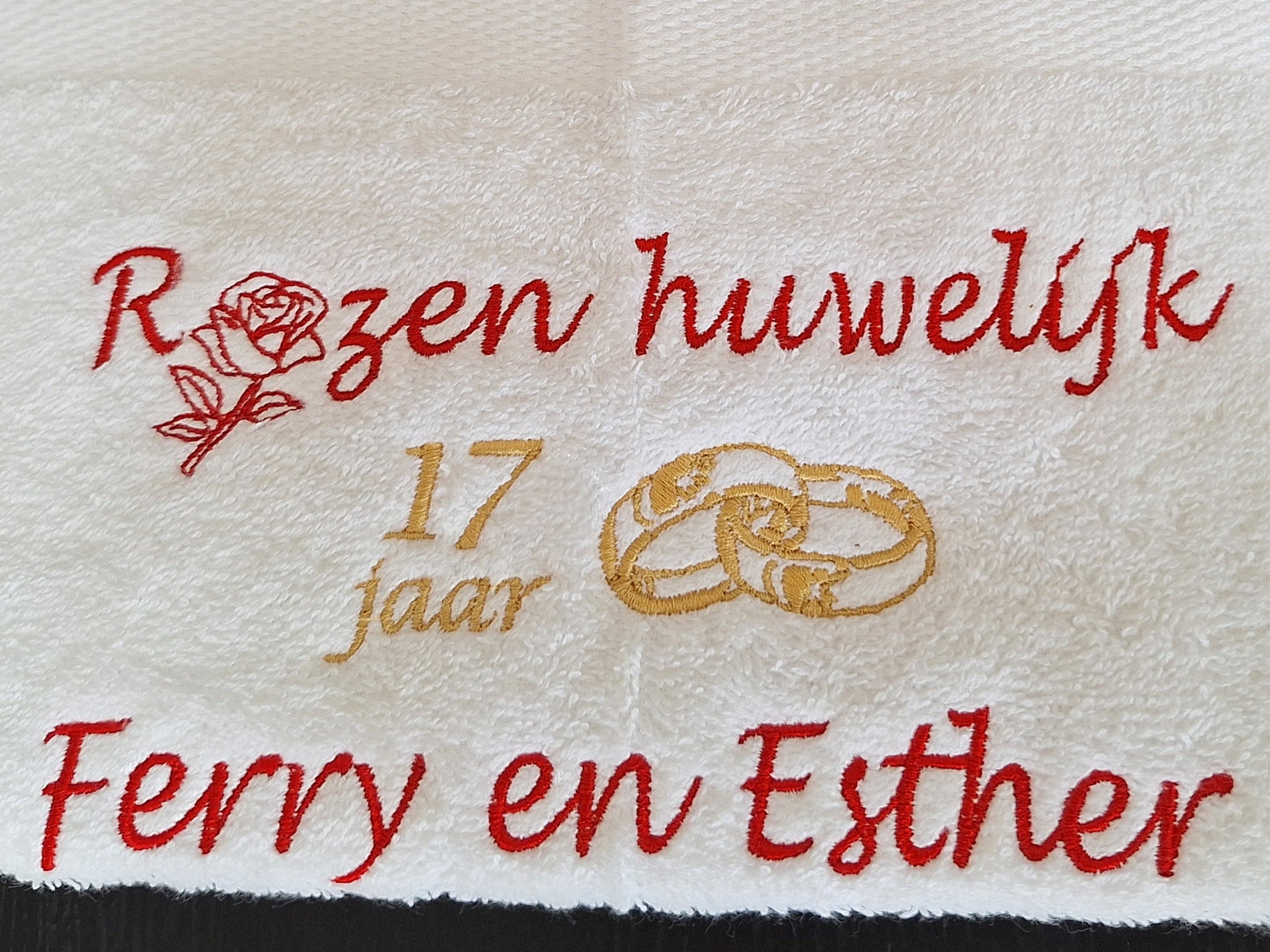 Rozen huwelijk cadeau | 17 jaar getrouwd - Gepersonaliseerd Cadeau - In-house Geborduurd