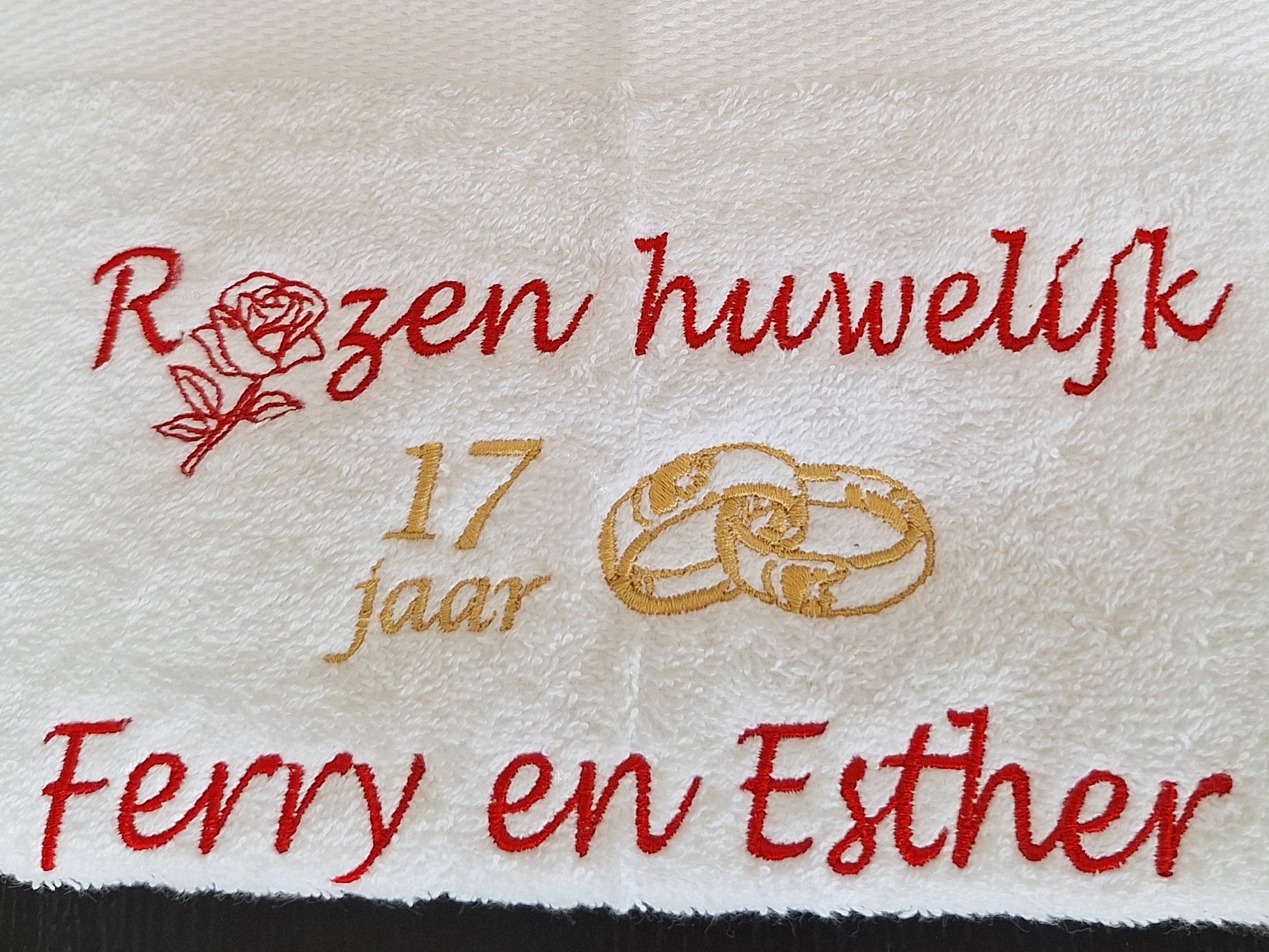 Rozen huwelijk cadeau | 17 jaar getrouwd - Gepersonaliseerd Cadeau - In-house Geborduurd