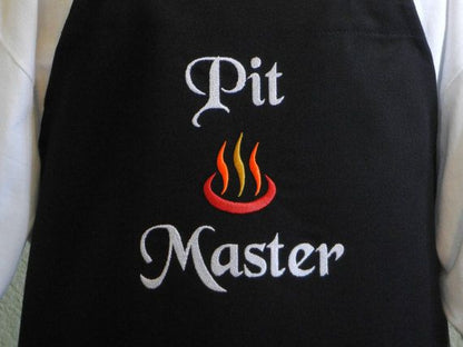 Schort met logo Keukenschort, BBQ schort, en Wijnschortjes - Gepersonaliseerd Cadeau - In-house Geborduurd