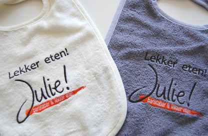 Slabber met logo - Gepersonaliseerd Cadeau - In-house Geborduurd