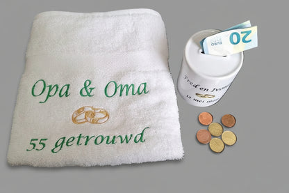 Opa en Oma zoveel jaar getrouwd cadeau - Gepersonaliseerd Cadeau - In-house Geborduurd