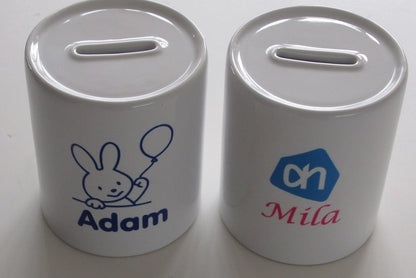 Spaarpot met logo - Gepersonaliseerd Cadeau - In-house Geborduurd