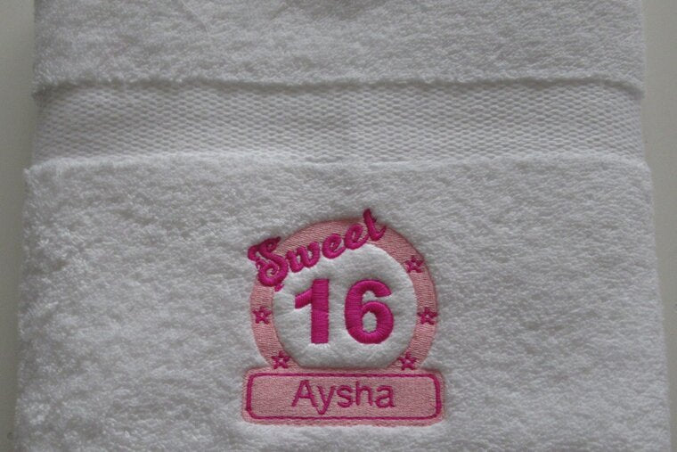 Sweet 16 cadeau cadeau met naam - Gepersonaliseerd Cadeau - In-house Geborduurd