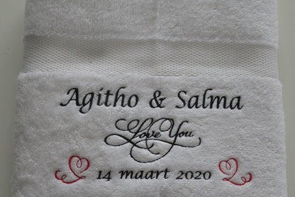 Valentijnscadeau met Naam - Gepersonaliseerd Cadeau - In-house Geborduurd