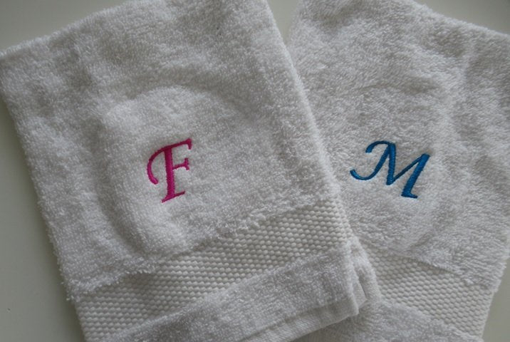 Washand met naam - Gepersonaliseerd Cadeau - In-house Geborduurd