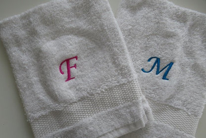 Washand met naam - Gepersonaliseerd Cadeau - In-house Geborduurd