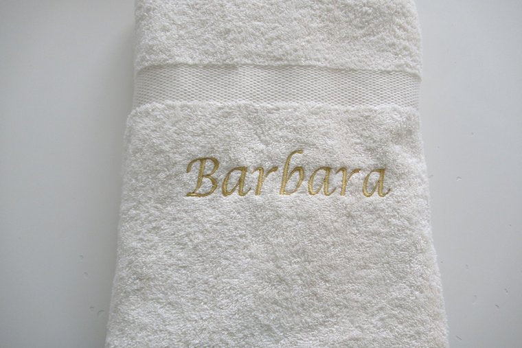 Badlaken met naam kado afmeting: 70x140cm - Gepersonaliseerd Cadeau - 