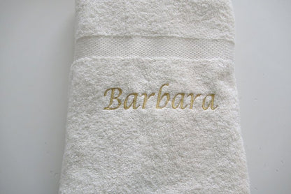Badlaken met naam kado afmeting: 70x140cm - Gepersonaliseerd Cadeau - 
