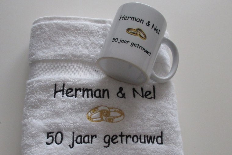50 jaar getrouwd cadeau met namen - Gepersonaliseerd Cadeau - In-house Geborduurd